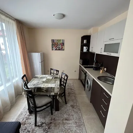Апартаменти Marina - One Bedroom *
